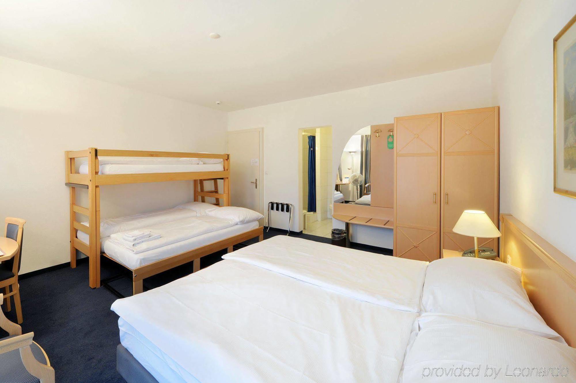 Bellevue - Contactless Self Check-in Hotel Lucerna