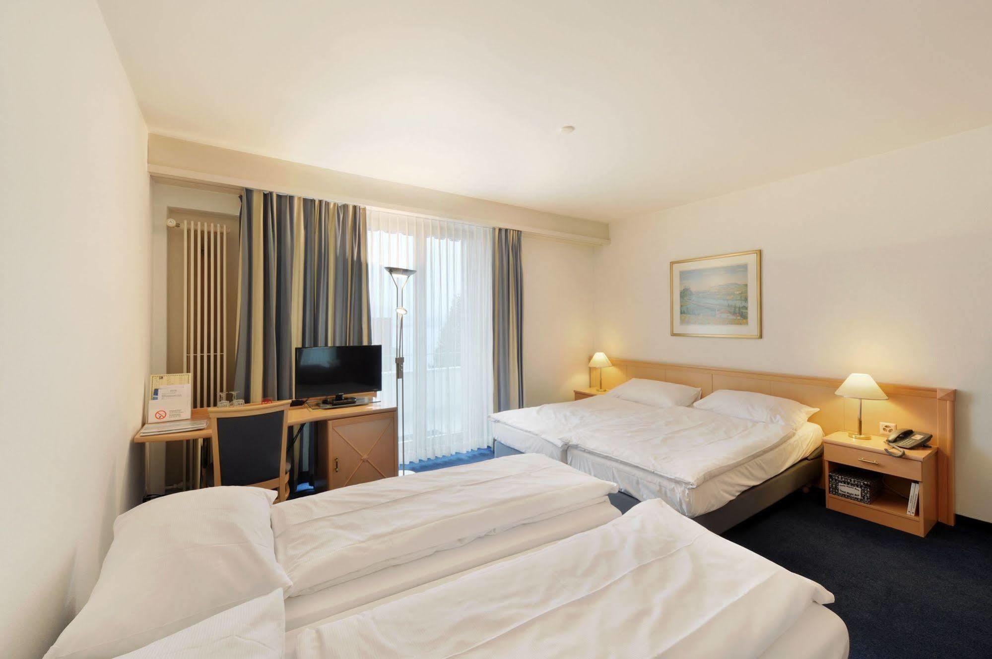 Bellevue - Contactless Self Check-in Hotel 3*